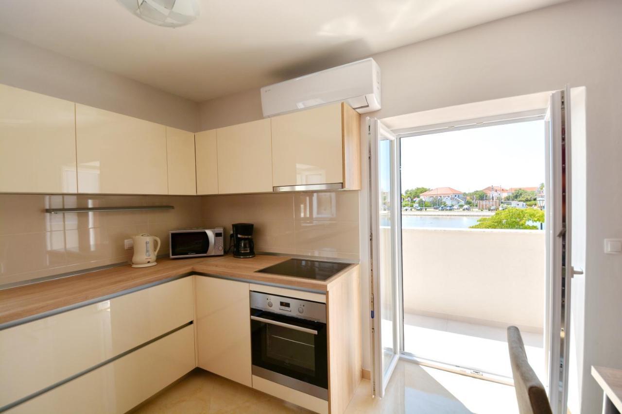 King Apartments Нин Екстериор снимка