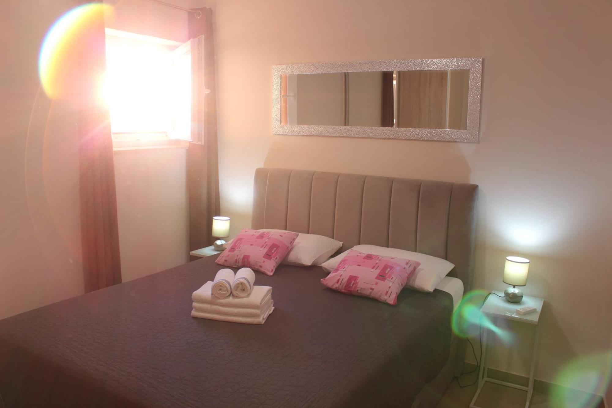 King Apartments Нин Екстериор снимка