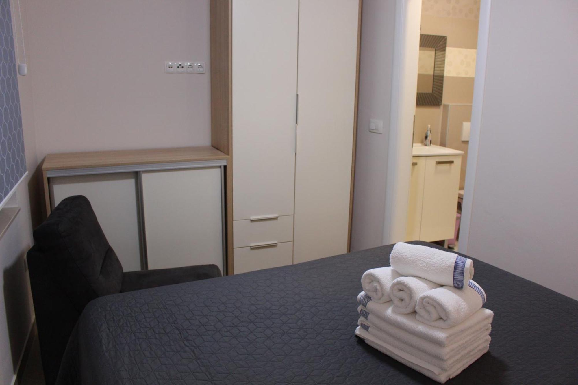 King Apartments Нин Екстериор снимка